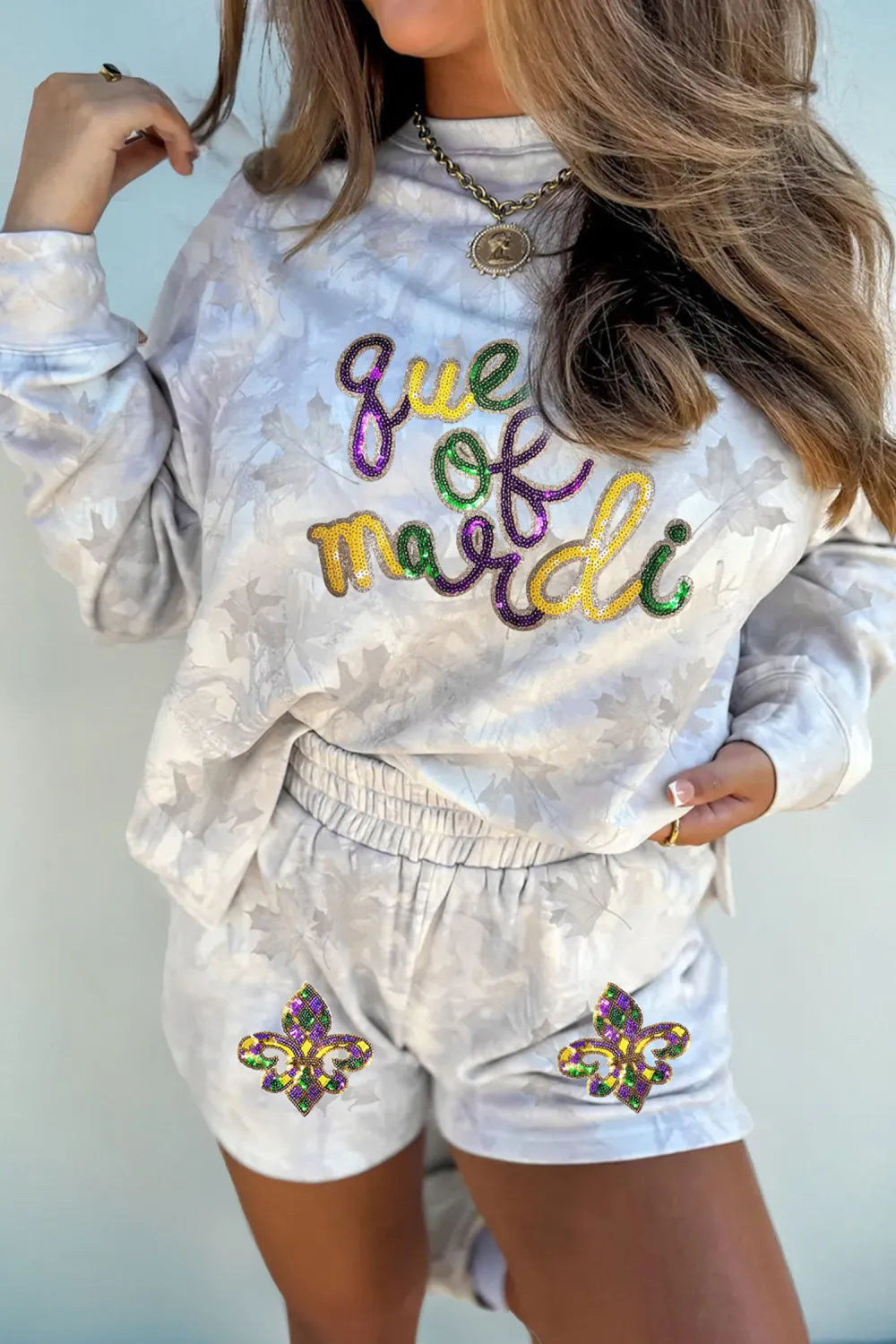 Beige Maple Woodland Print Queen of Mardi Sequin Patched 2pcs Short Set